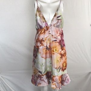 NWT Floral Mini Dress w/Pockets 🌸